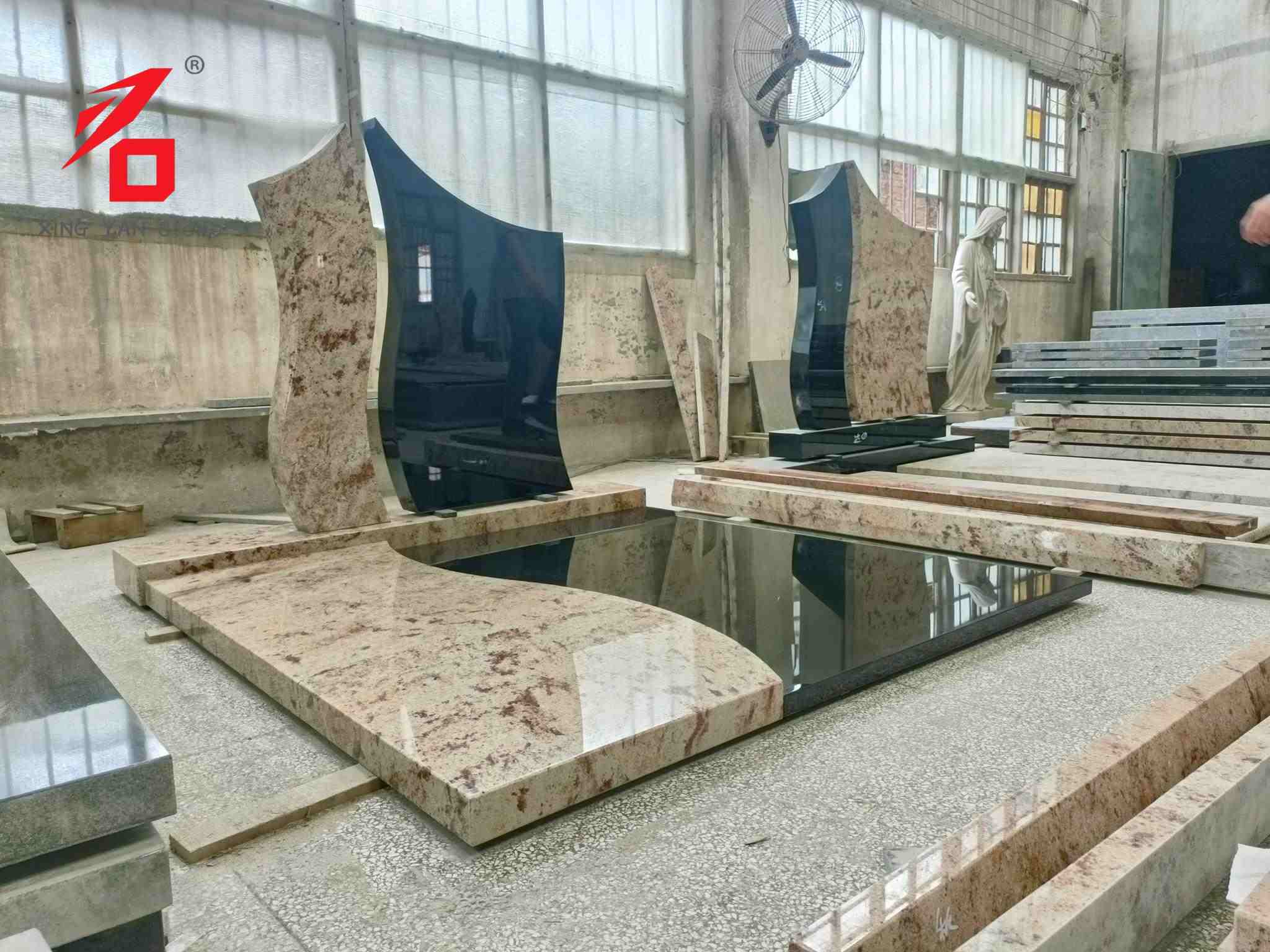 অস্ট্রেলিয়ান শৈল্পিক ভাস্কর্য সমাধি পাথর