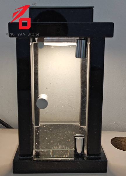 সোলার প্যানেল সহ কবরস্থানের LED বাতি